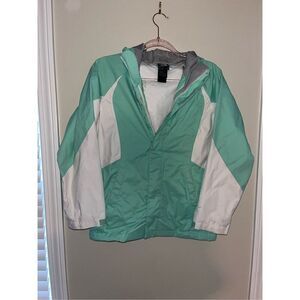 The North Face Mint Green - Girls 14/16 (Large) Winter Coat
